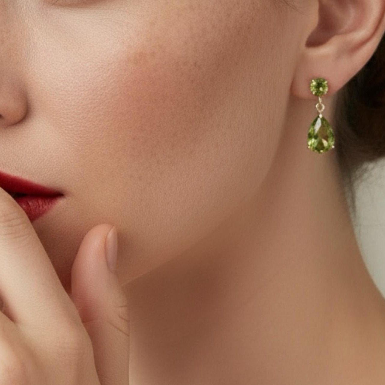 Boucles D'oreilles LUEUR VERTE Zircons Plaqué Or -Orelea Paris